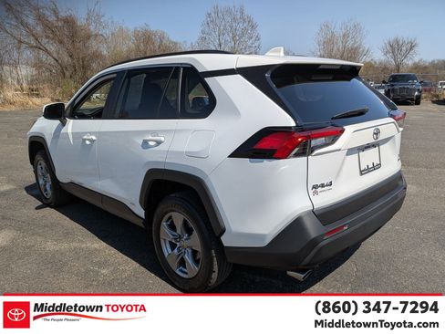 Used 2025 Toyota RAV4 XLE image 5