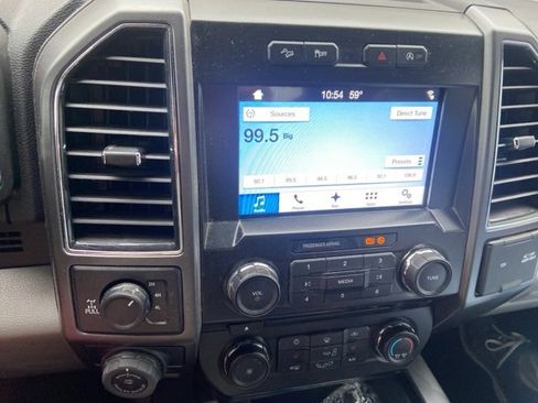 Used 2017 Ford F150 XLT w/ Equipment Group 302A Luxury image 9