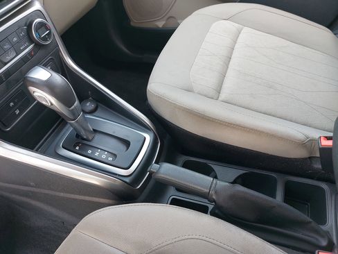 Used 2020 Ford EcoSport SE image 25