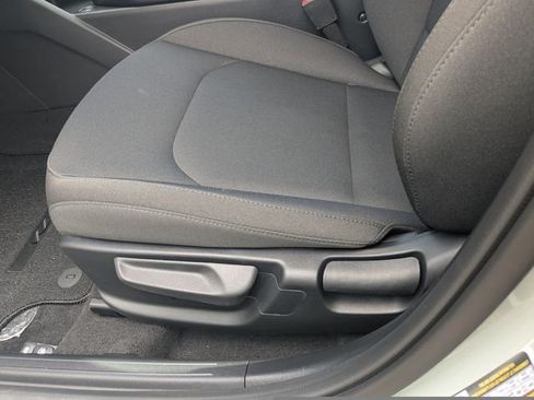 New 2026 Kia K4 FWD image 18