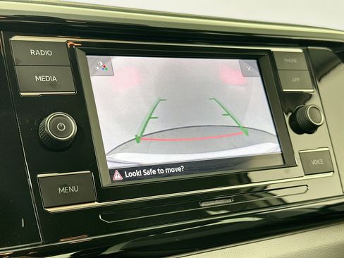 Used 2023 Volkswagen Taos S image 13