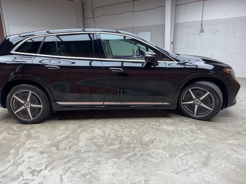 Used 2023 Mercedes-Benz EQS 580 4MATIC SUV image 6