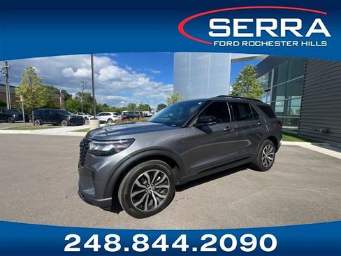 Used 2025 Ford Explorer ST-Line AWD/4WD image 1