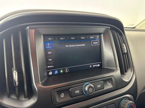 Used 2020 Chevrolet Colorado W/T w/ WT Convenience Package image 18