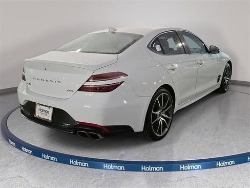 Used 2023 Genesis G70 2.0T image 6