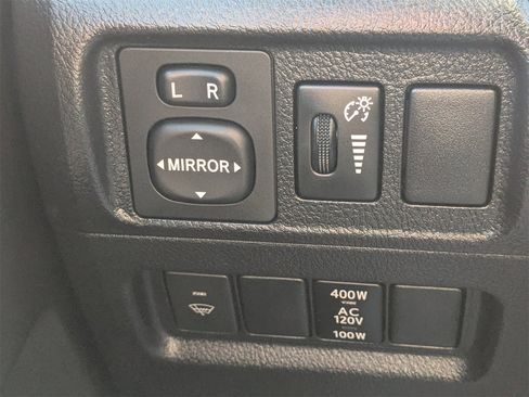 Used 2019 Toyota 4Runner TRD Off-Road Premium image 27