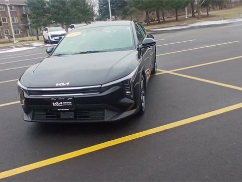 Certified 2025 Kia K4 LXS image 6