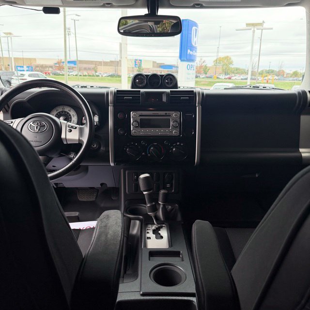 Used 2014 Toyota FJ Cruiser 4WD w/ Upgrade Package image 14