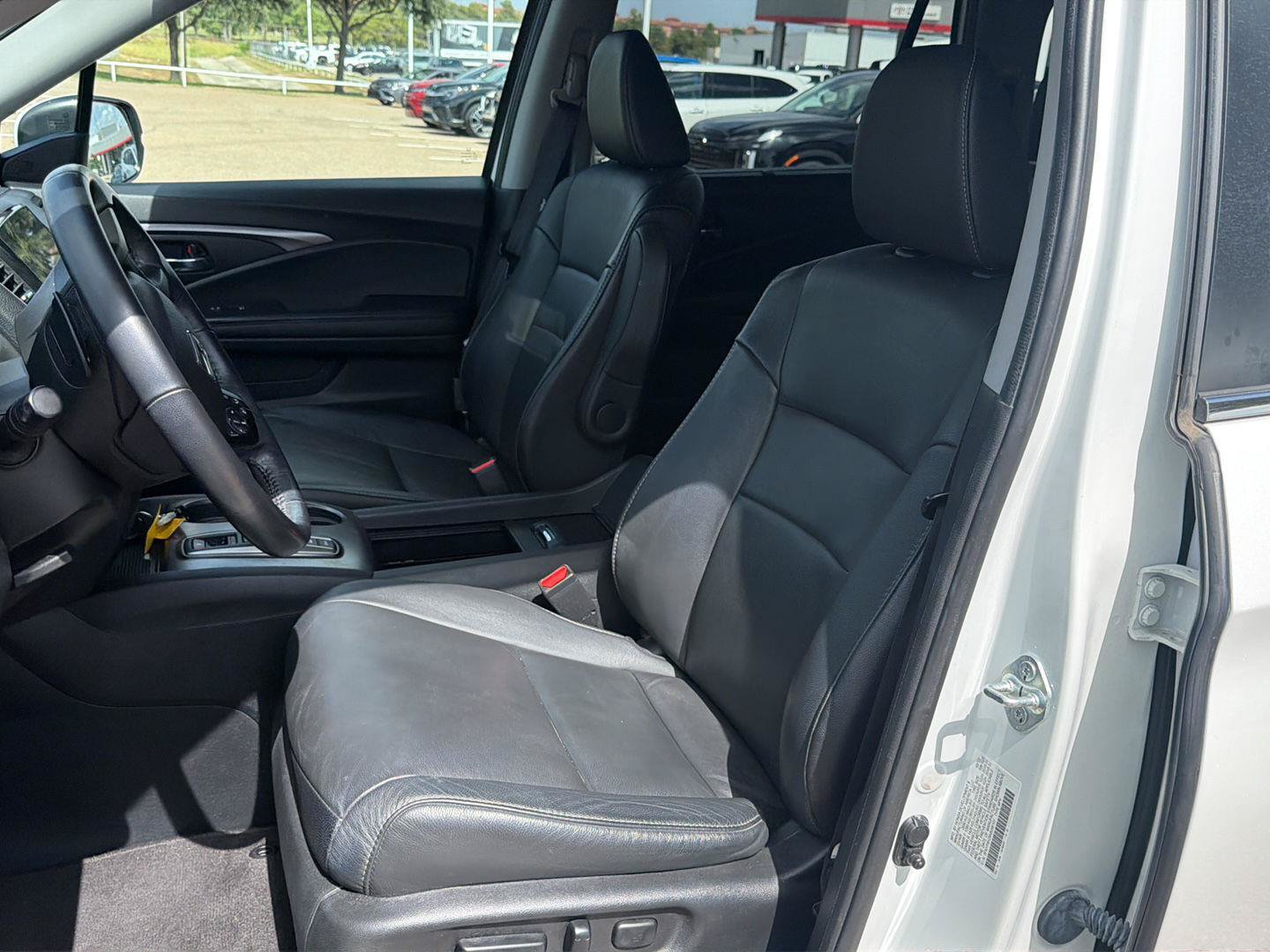 Used 2022 Honda Pilot Special Edition image 11