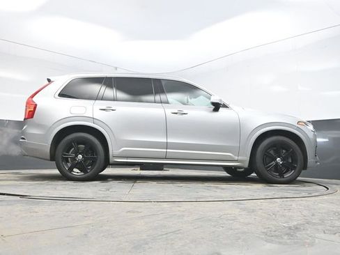 Used 2021 Volvo XC90 T6 Momentum image 44