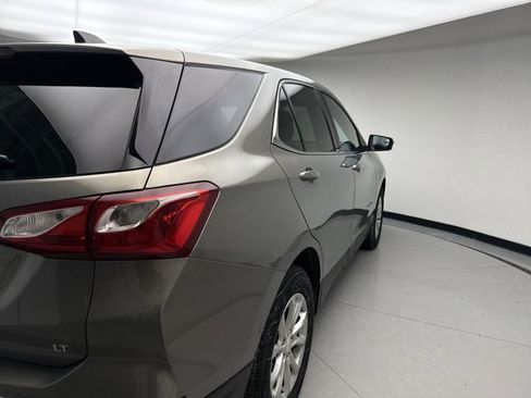 Used 2018 Chevrolet Equinox LT image 5