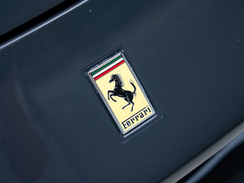 Used 2018 Ferrari 488 Spider RWD image 14
