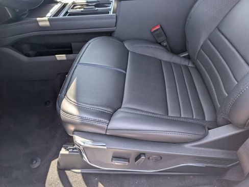 New 2026 Ford F250 Platinum AWD/4WD image 24