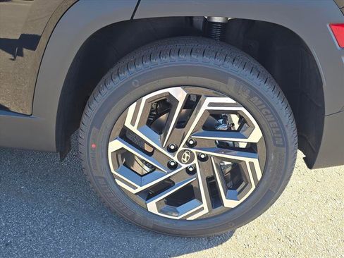 New 2026 Hyundai Tucson Limited image 13