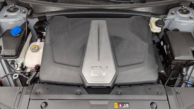 Used 2023 Kia EV6 Wind RWD image 32