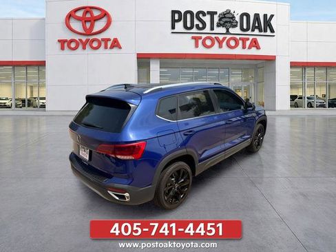Used 2024 Volkswagen Taos SE FWD image 9