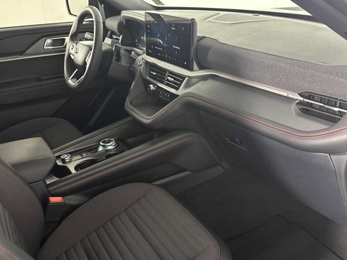Used 2026 Ford Explorer ST-Line w/ Premium Package RWD image 18