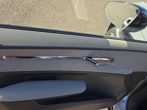 New 2026 Volvo EX30 Plus w/ Protection Package Premier image 3