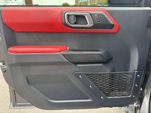 Used 2023 Ford Bronco Big Bend w/ Sasquatch Package AWD/4WD image 20