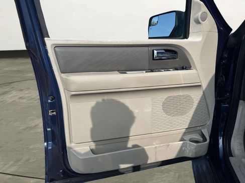 Used 2014 Ford Expedition XLT RWD image 10