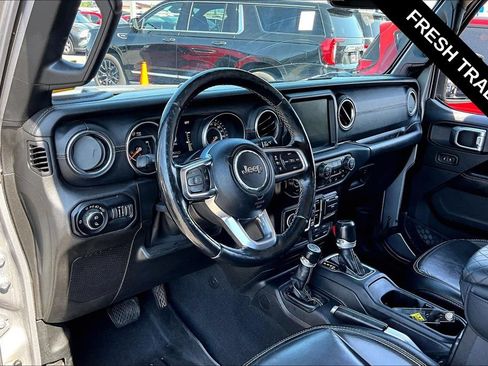 Used 2020 Jeep Gladiator Overland AWD/4WD image 5