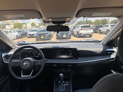 Used 2026 Nissan Kicks SV w/ Cold Weather Package AWD/4WD image 31