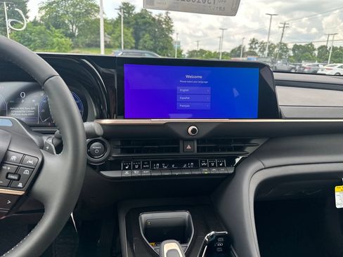 New 2026 Toyota Crown Platinum AWD/4WD image 22