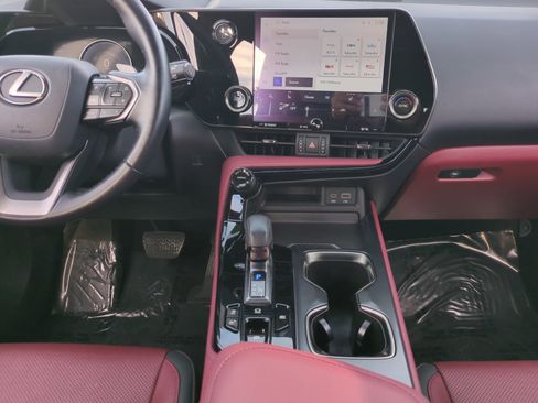 Used 2024 Lexus NX 350 AWD image 11