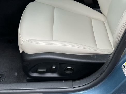Used 2023 Cadillac CT4 Luxury RWD image 13
