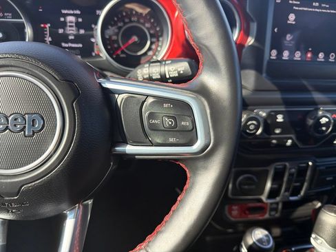 Used 2021 Jeep Wrangler Unlimited Rubicon AWD/4WD image 43