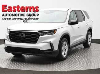 Used 2023 Honda Pilot LX video 1