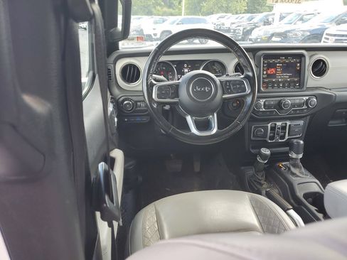 Used 2021 Jeep Wrangler Unlimited Sahara AWD/4WD image 10