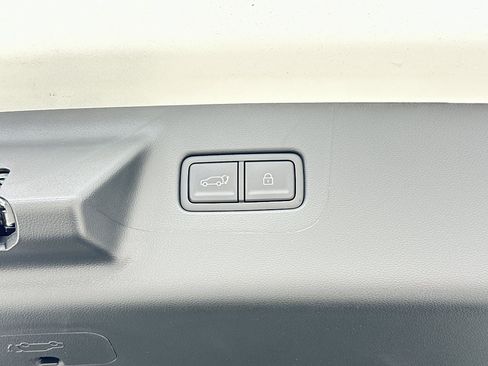 New 2025 Hyundai Santa Fe Limited image 40