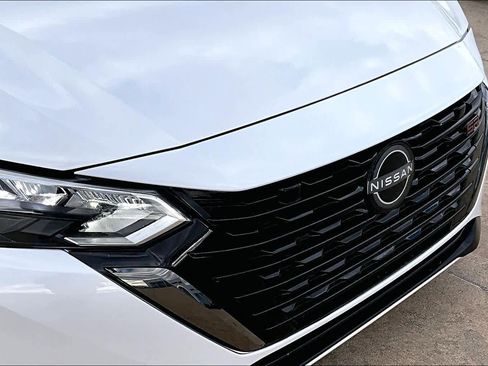 Used 2025 Nissan Sentra SR image 29