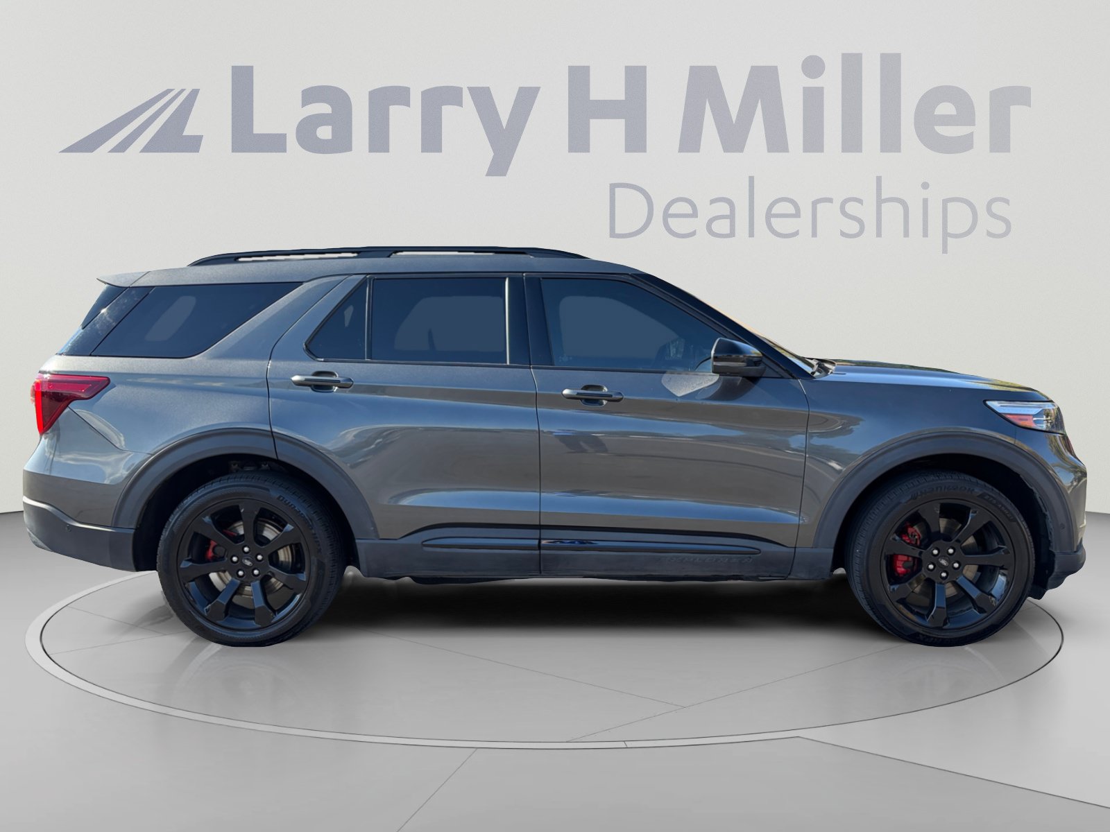 Used 2020 Ford Explorer ST w/ ST High-Performance Pack AWD/4WD image 6