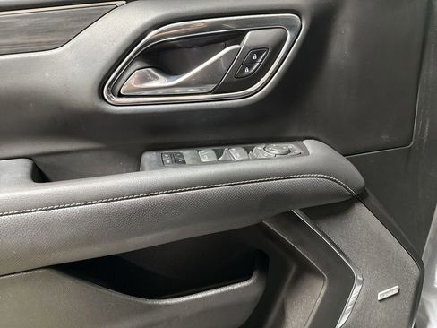 Used 2022 GMC Yukon XL SLT w/ SLT Luxury Package image 21