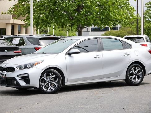 Used 2021 Kia Forte LXS FWD image 15