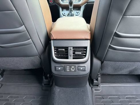 Certified 2025 Subaru Outback Touring XT AWD/4WD image 21