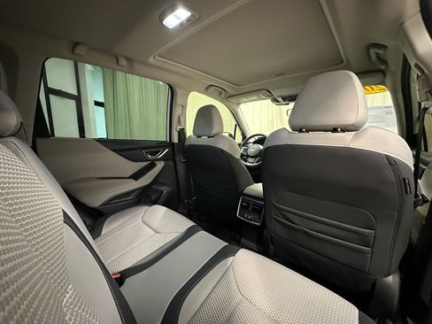 Used 2023 Subaru Forester Premium AWD/4WD image 17
