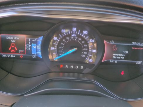 Used 2019 Ford Fusion Titanium FWD image 19