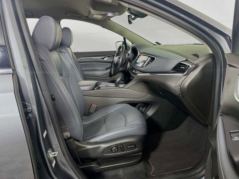 Used 2021 Buick Enclave Essence image 26