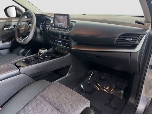 Used 2023 Nissan Rogue SV FWD image 30