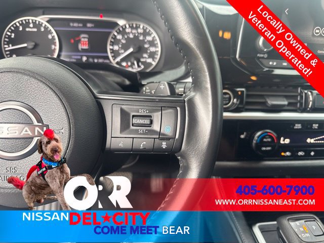 Used 2024 Nissan Pathfinder SV FWD image 17