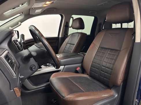 Used 2018 Nissan Titan Platinum Reserve AWD/4WD image 24