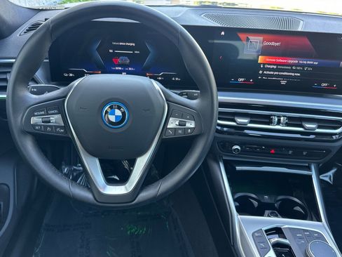 Certified 2023 BMW i4 eDrive35 image 18