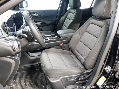 New 2026 Chevrolet Equinox LT w/ LPO, Floor Liner Package AWD/4WD image 9