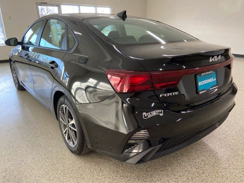 Used 2023 Kia Forte LXS image 8