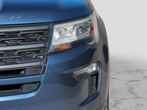 Used 2019 Ford Explorer XLT w/ Equipment Group 202A image 13