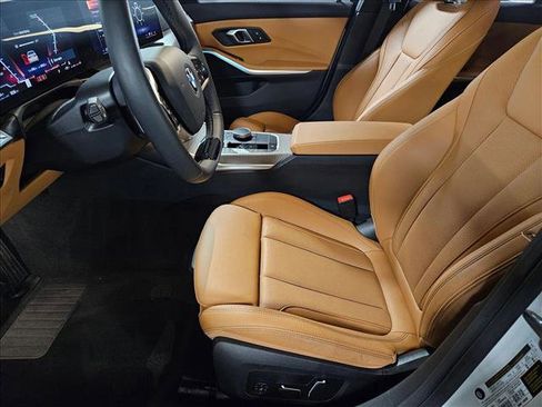 Certified 2025 BMW 330i Sedan w/ Convenience Package RWD image 17