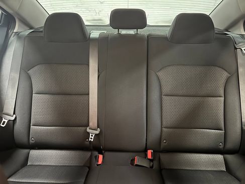 Used 2018 Hyundai Elantra SEL FWD image 27
